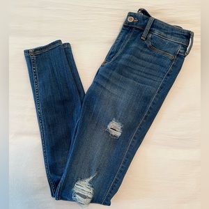 Hollister jeans